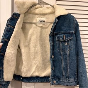 Zara denim jacket with fuzzy. Thick denim jacket.